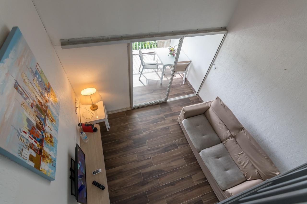 Appartement Superbe Studio En Duplex, Vue Sur Mer Et Piscine *